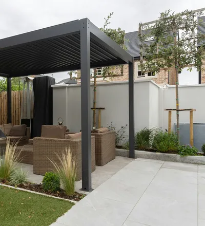 פרגולה בגינה